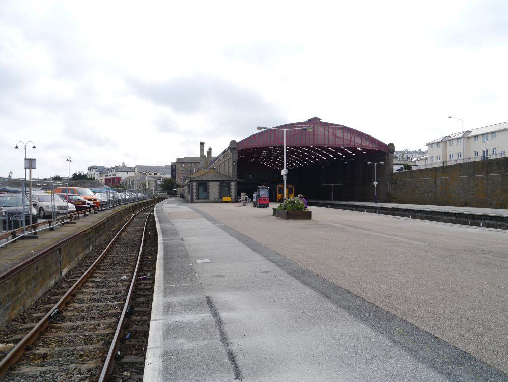 penzance_station_compressed